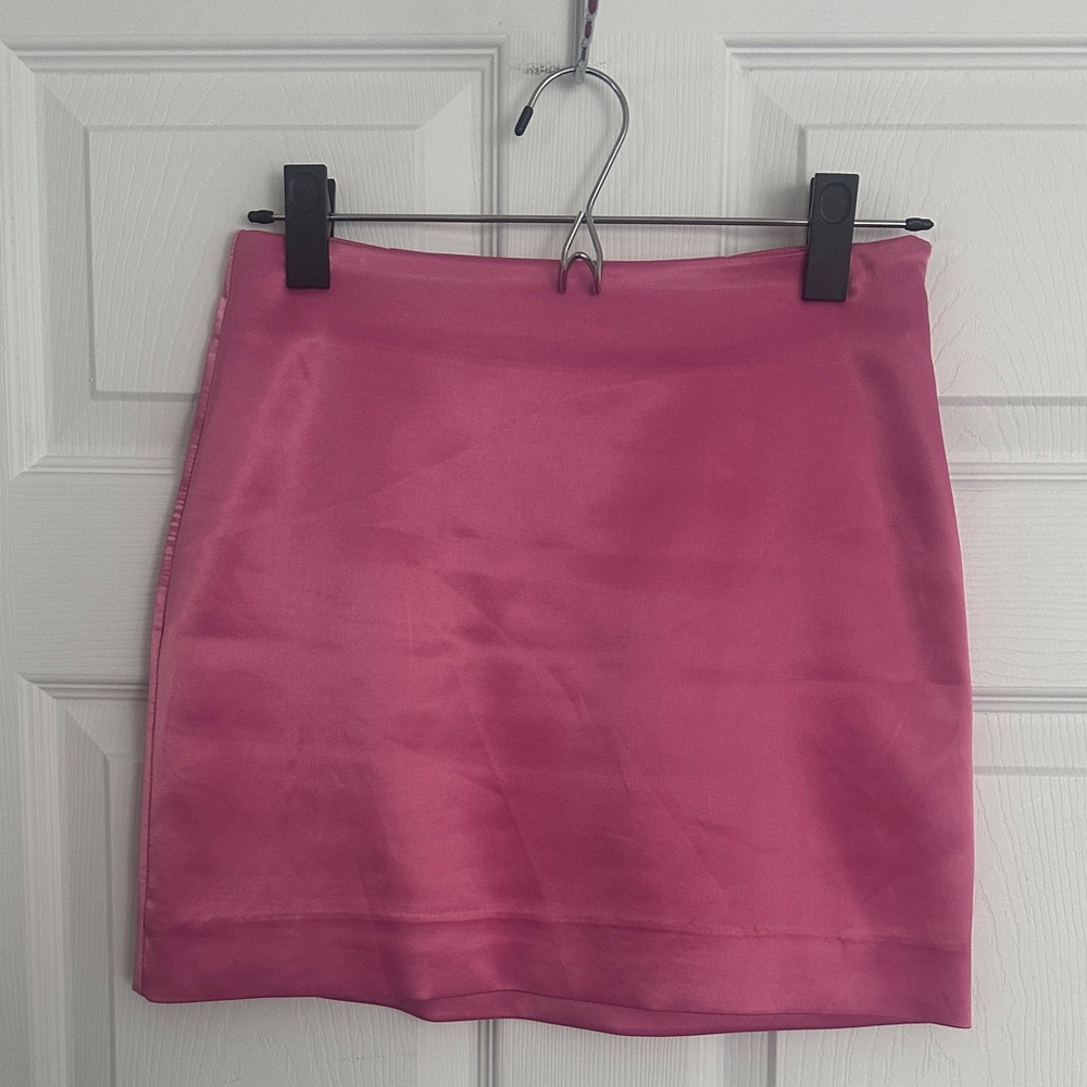 Vici Pink Satin Pencil Skirt